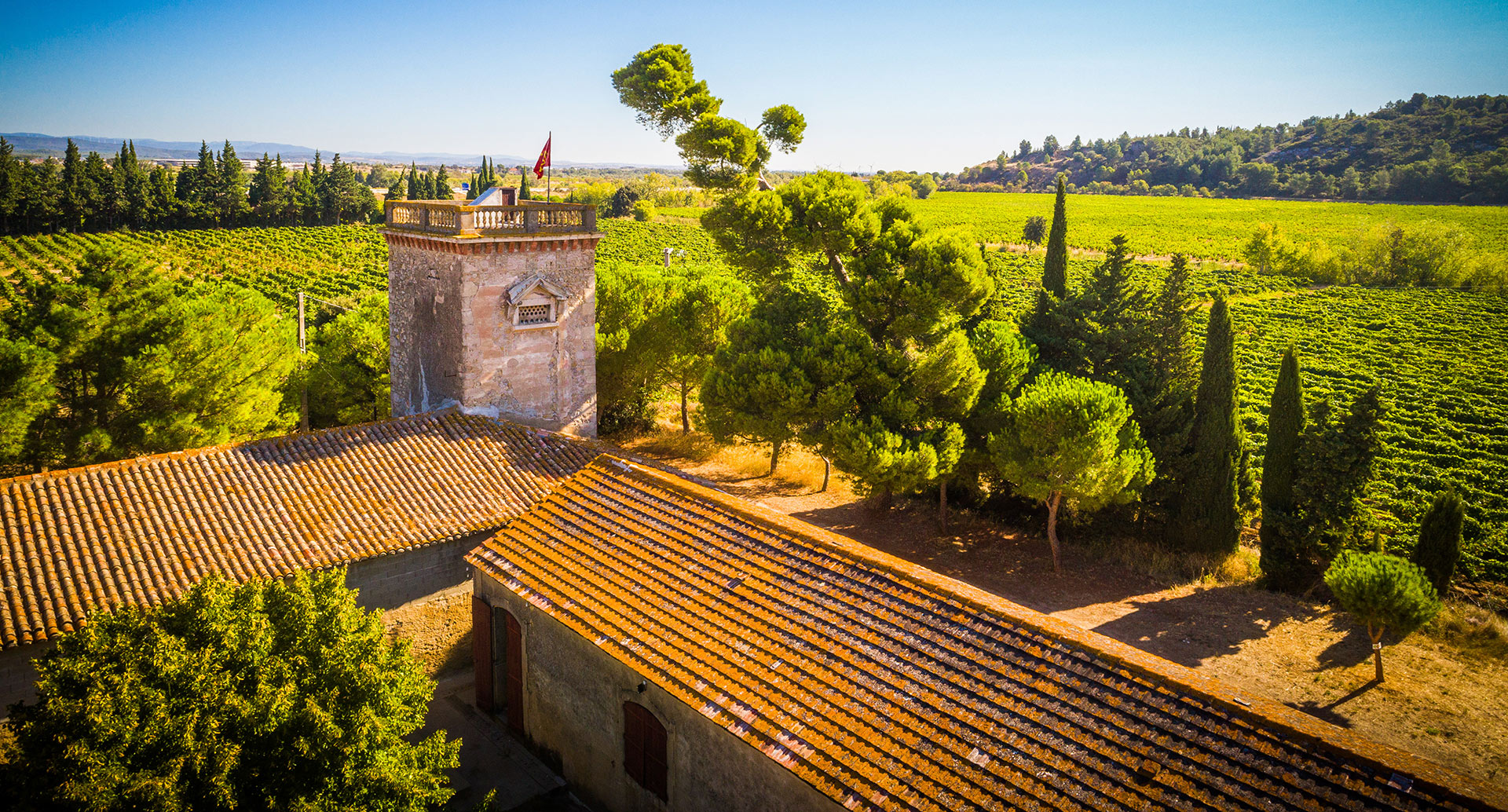 caumont-vue-chateau-vigne-corbieres-oenotourisme