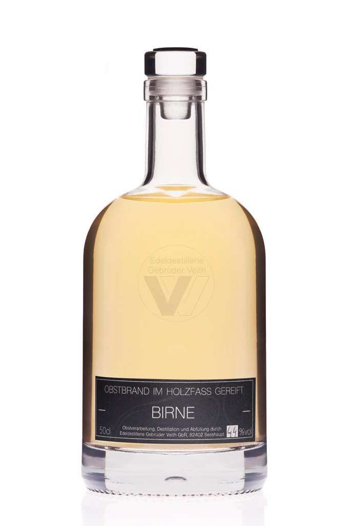 Obstbrand Birne im Holzfass gereift der Edeldestillerie Gebrüder Veith, 50cl Flasche