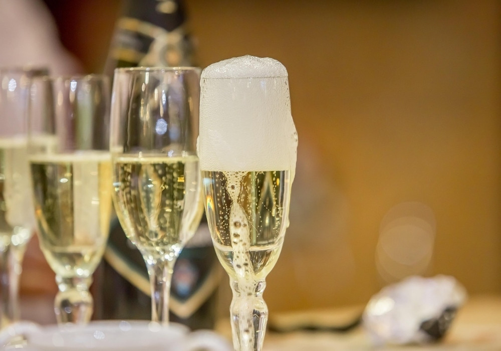 Sekt Haltbarkeit erkennbar an prickeln